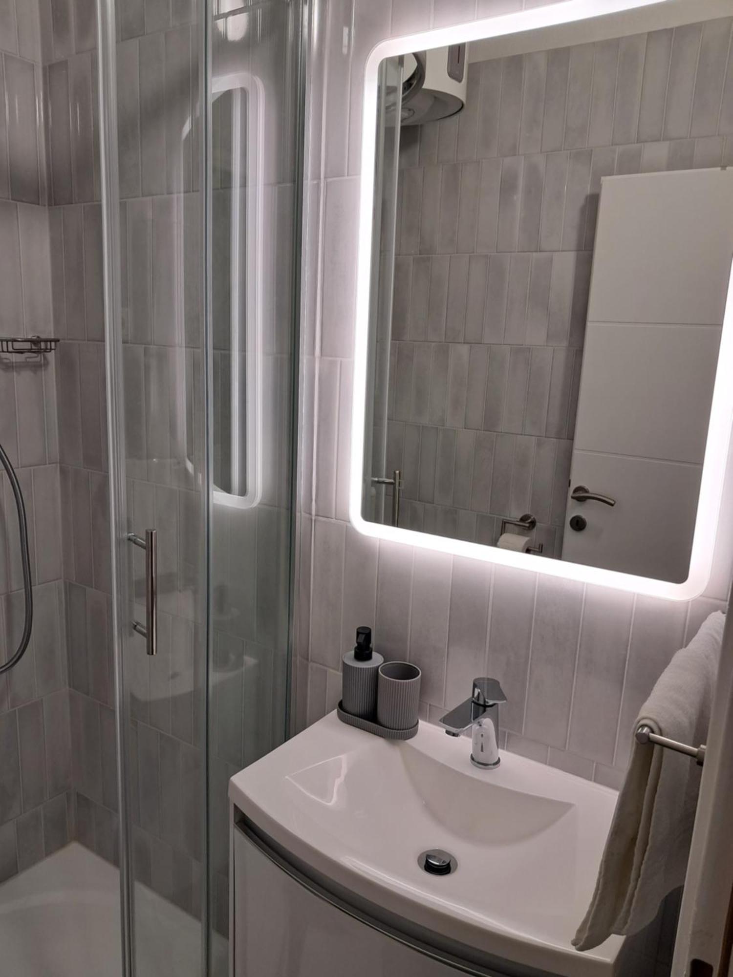 Summer Bay Apartments Сплит Экстерьер фото