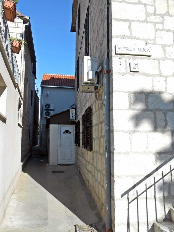 Summer Bay Apartments Сплит Экстерьер фото