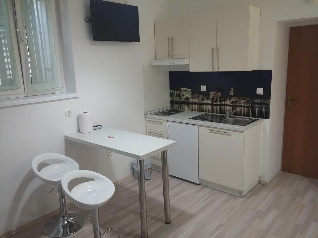 Summer Bay Apartments Сплит Экстерьер фото