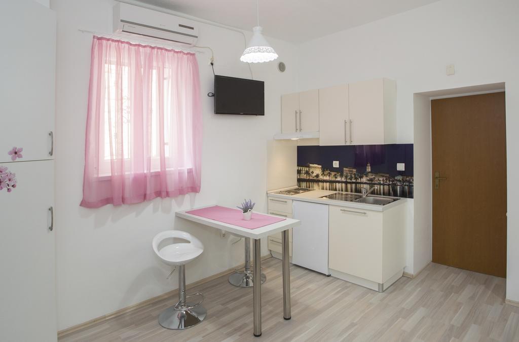Summer Bay Apartments Сплит Экстерьер фото