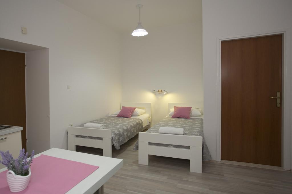 Summer Bay Apartments Сплит Экстерьер фото